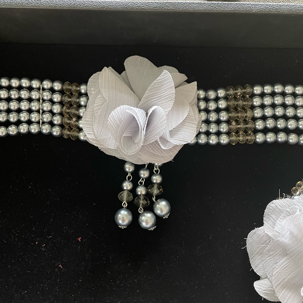 Beaded choker & bracelet set